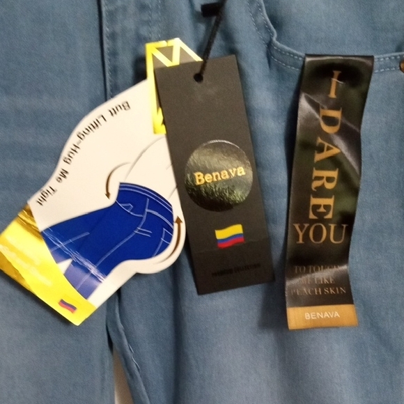 Chic Denim Skinny Butt Lifting Jeans for Women - Picture 2 of 10